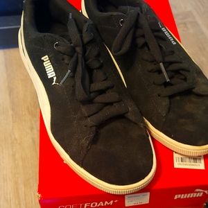 Puma Vikky Suede Sneaker